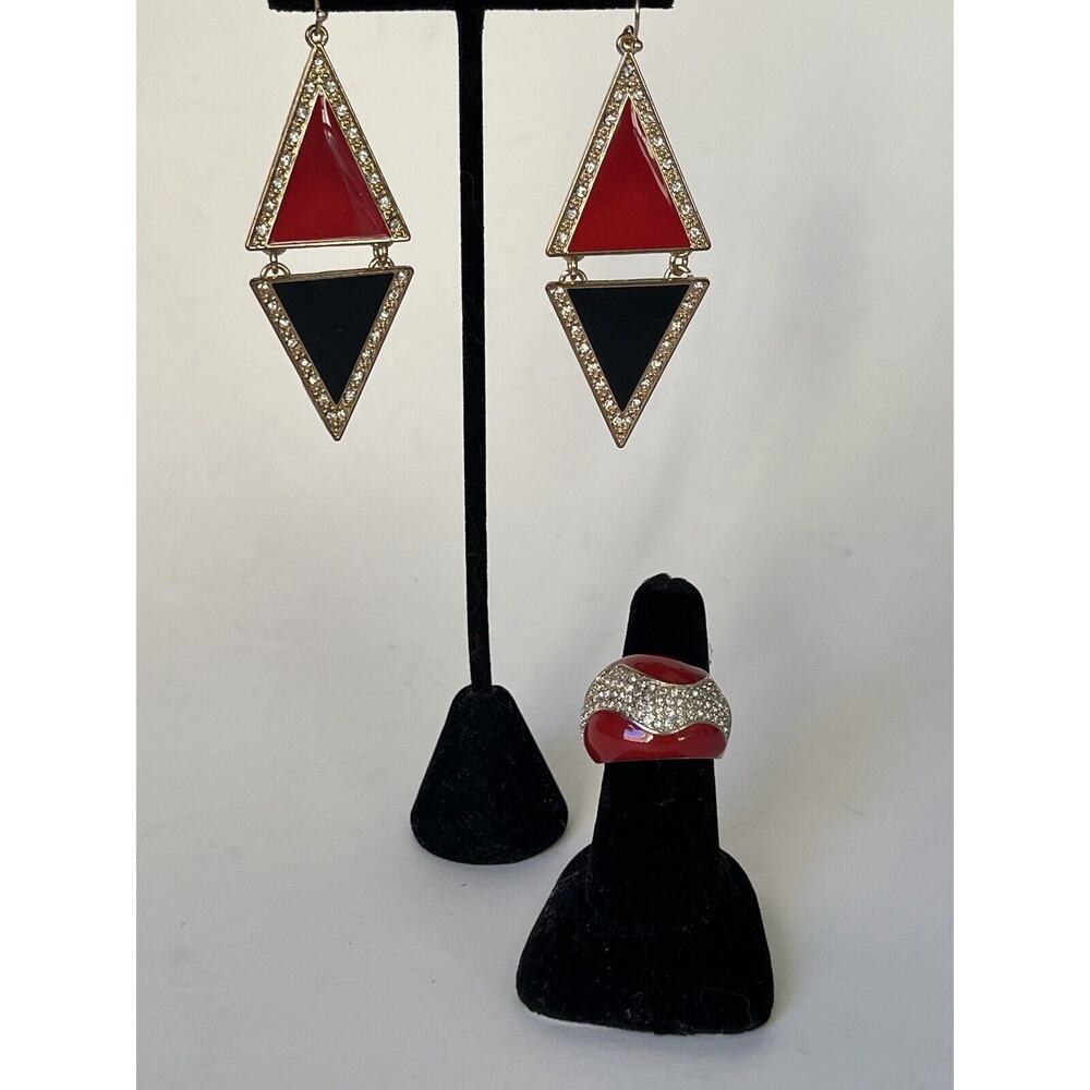 VTG Set Fashion Earrings & Ring Sz8 Unsigned -Red /Black Metal Enamel Stud